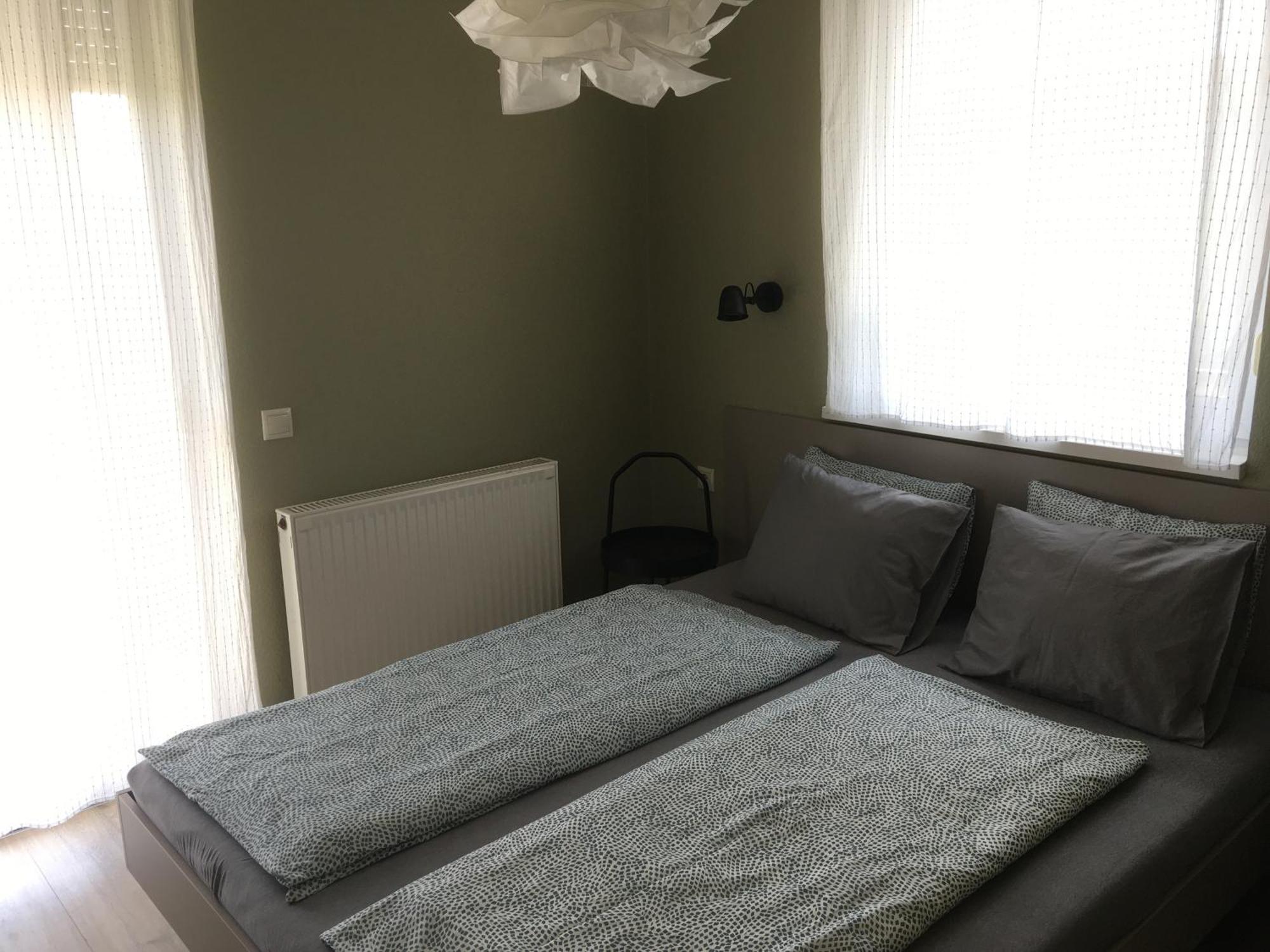 Balatonlelle Apartmanhaz Luaran gambar