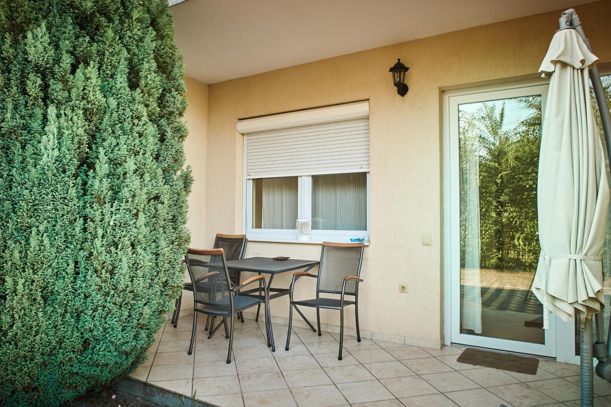 Balatonlelle Apartmanhaz Luaran gambar